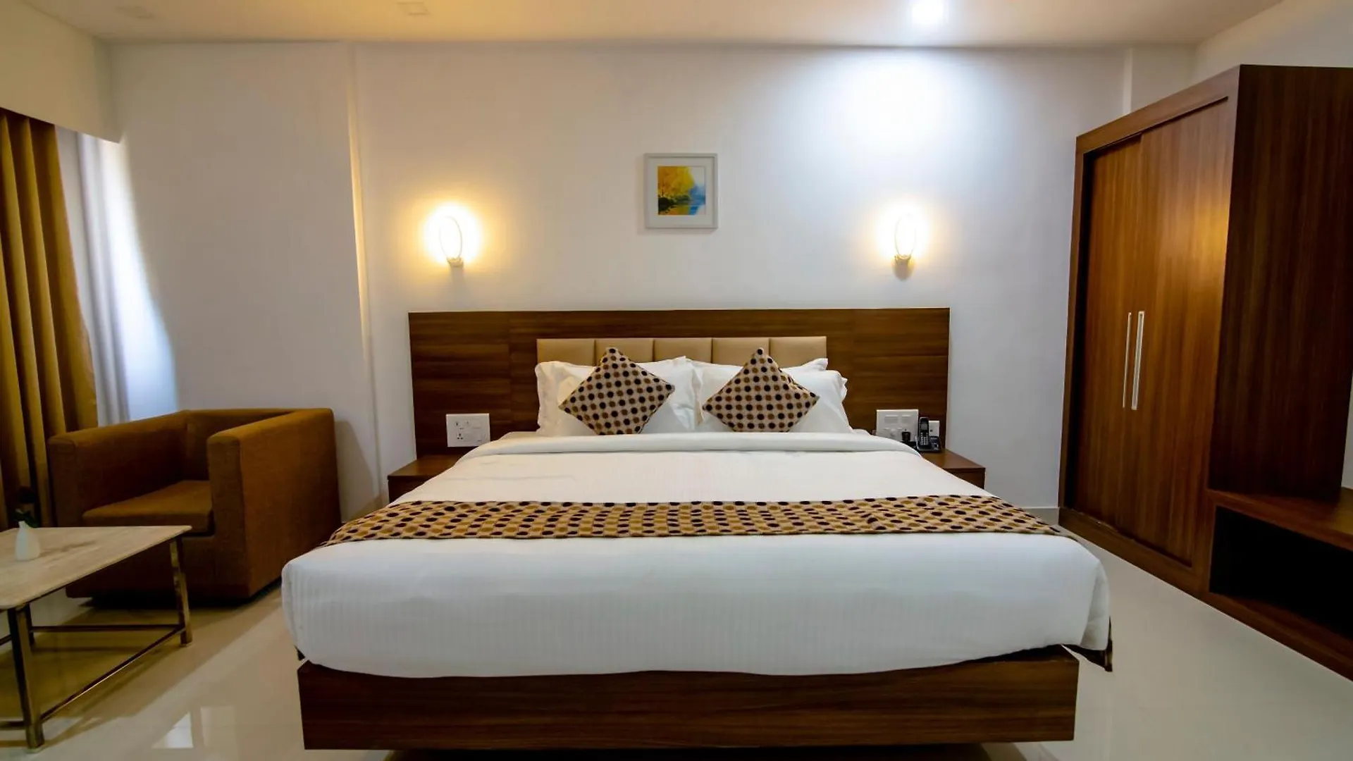 Hotel Victroy Kr International Kunnamkulam