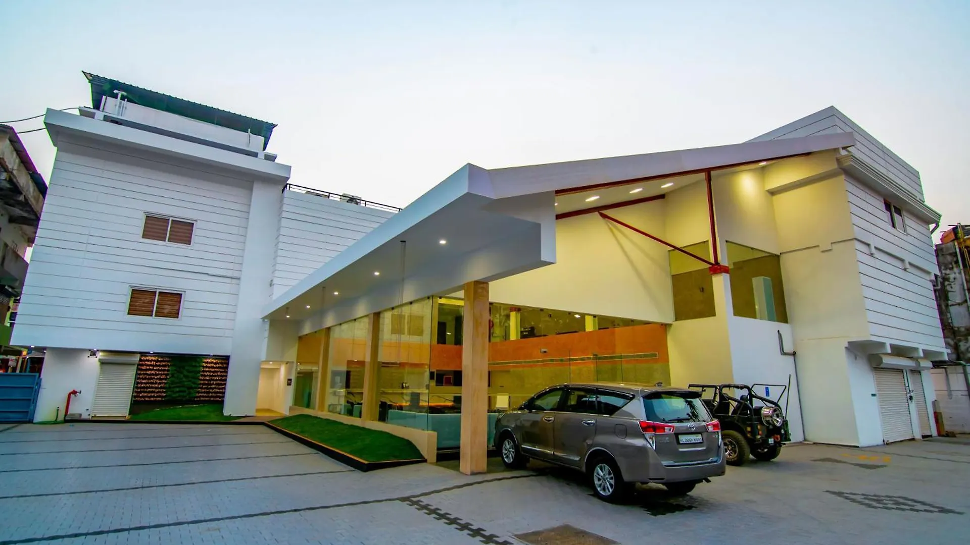 ***  Hotel Victroy Kr International Kunnamkulam India